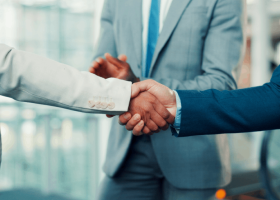 Especialista explica como melhorar resultados com prospecção B2B estratégica.
